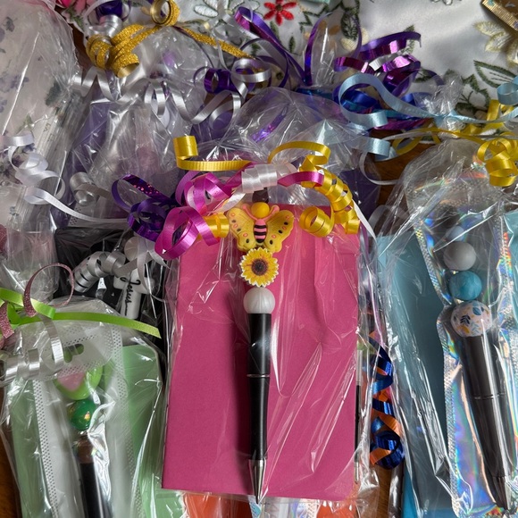 💐🩷💐 BLINGED OUT CUSTOM PEN AND NOTEPAD BUNDLE 💐🩷💐 - Picture 2 of 16